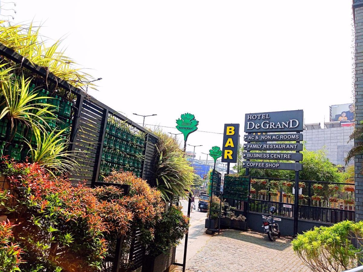 Hotel De Grand Kozhikode Exterior photo